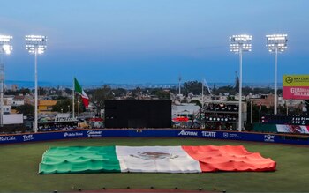 Con un ambiente festivo en las gradas, una semana completa de béisbol comenzó en el Estadio Panamericano. (Instagram: @charrosbeisbol)