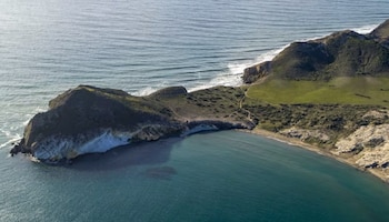 La playa de los Genoveses, en el Parque Natural Cabo de Gata-Níjar. (juntadeandalucia.com)