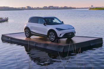 Lanzamiento Smart Mercedes Benz