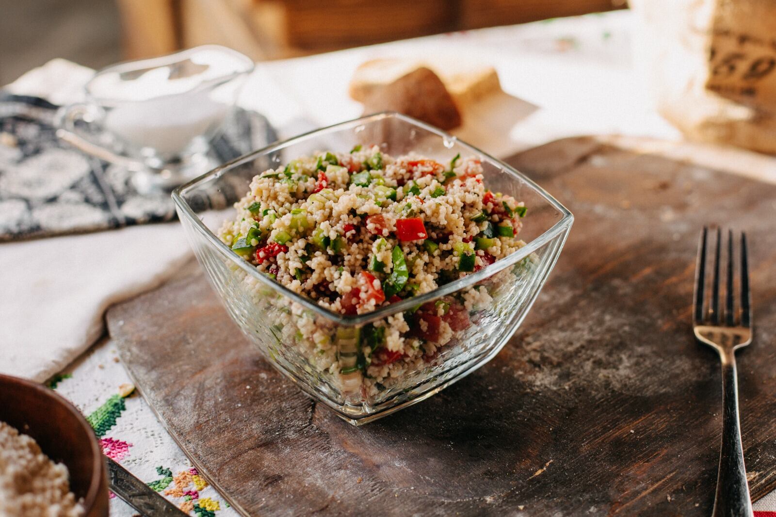 El bulgur fino es el ingrediente clave del tabulé, aunque puede sustituirse por cous cous si no se dispone del original - (Freepik)