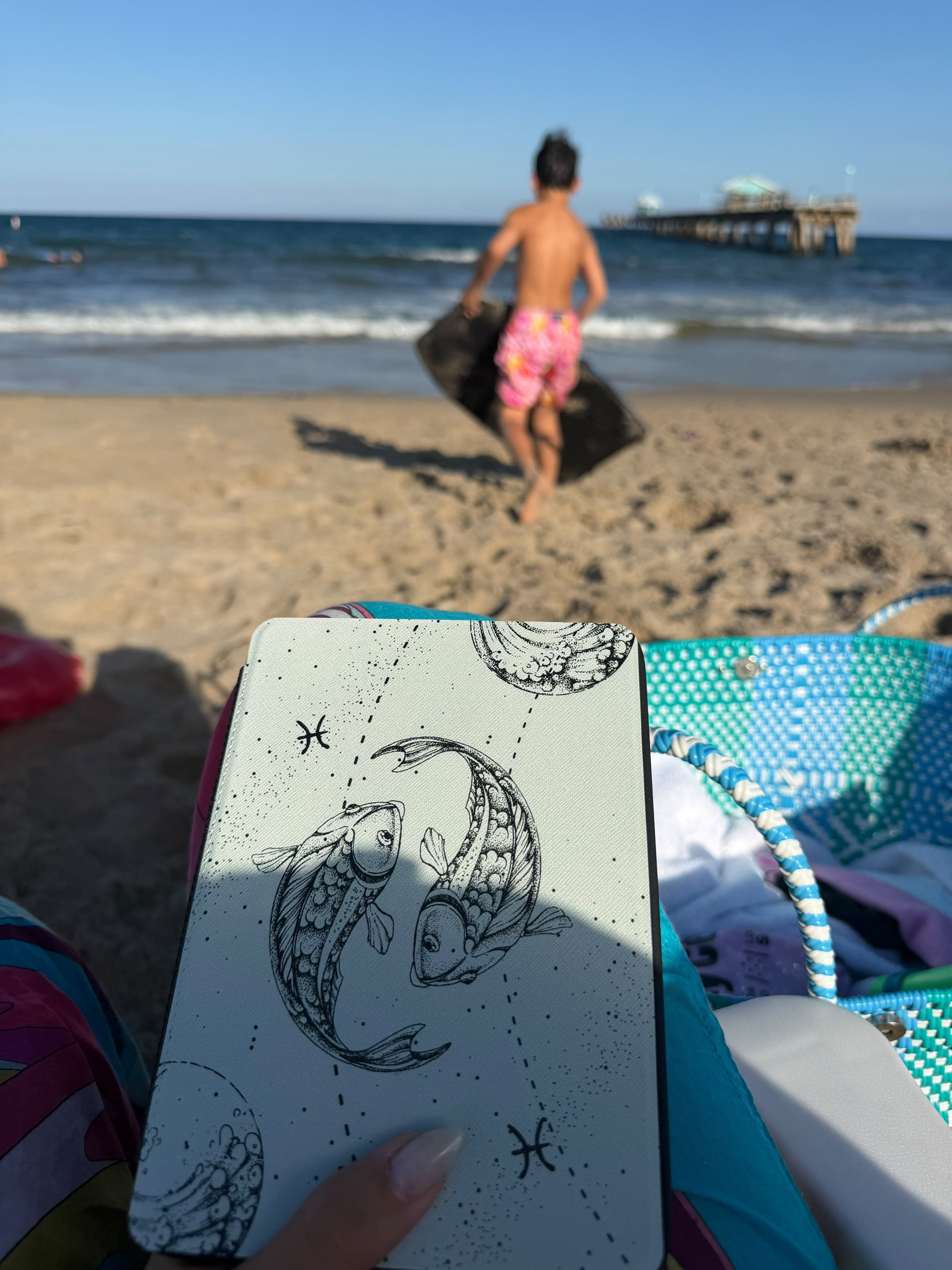 Otra de las postales que compartió Anto Rocuzzo junto a uno de sus hijos en la playa