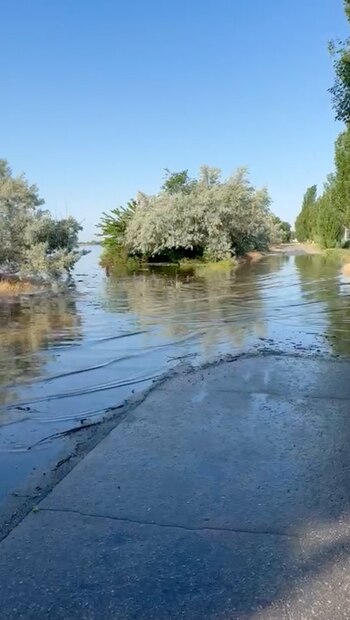 La central hidroeléctrica actualmente continúa