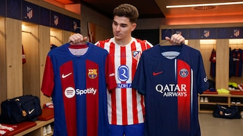 La revelación sobre el futuro de Julián Álvarez en medio de la disputa por su pase entre Atlético de Madrid, Barcelona y PSG