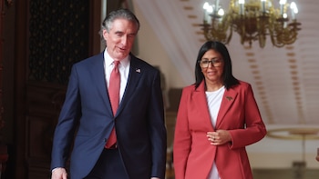 EE.UU. apunta ahora al sector