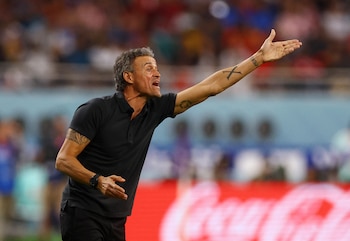 Luis Enrique metió tres cambios