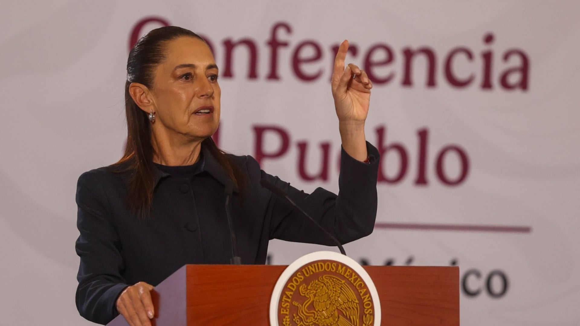 México pide a la DEA aclarar el caso del agente que asistió a fiestas con narcos tras acusaciones contra políticos mexicanos