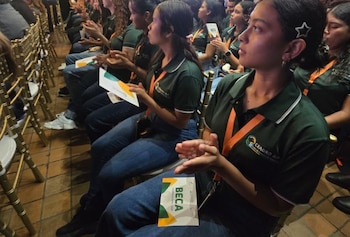 La primera generación está integrada por 100 jóvenes procedentes de distintas provincias y comarcas del país. (Mida)