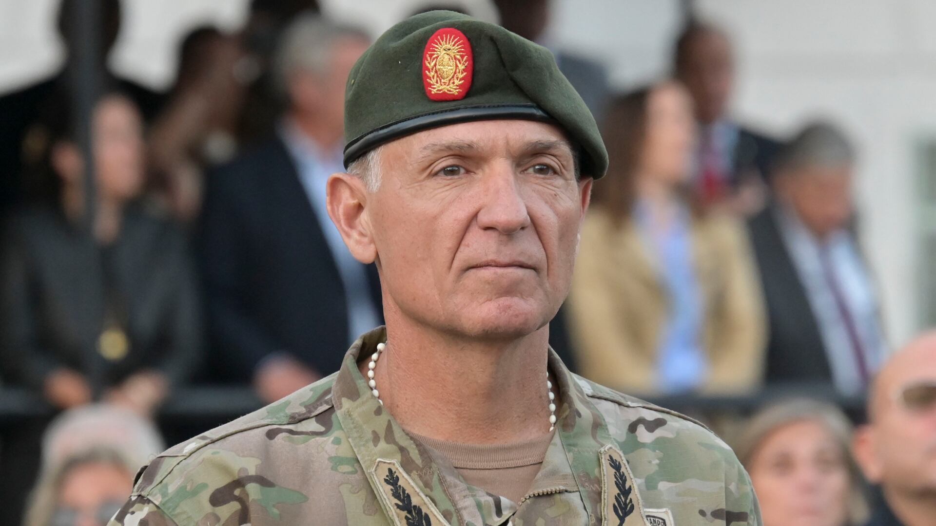 “Para eso estamos quienes nos desempeñamos como jefes: para dar respuestas”, dijo a DEF el nuevo titular del Ejército