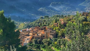 Este es el pueblo más bonito para visitar en abril, según el ‘National Geographic’: una joya medieval en la Tramuntana