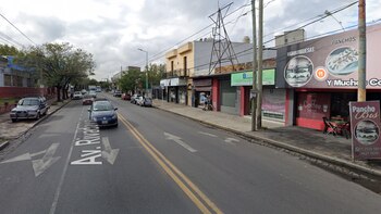 Macabro hallazgo en Morón: un hombre compró una casa, se mudó y encontró un cuerpo en el galpón - Image 2