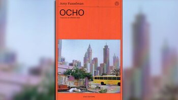 "Ocho" (Chai Editora), de Amy