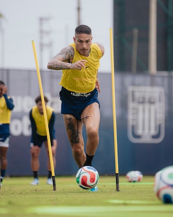 Alianza Lima se prepara para el clásico contra Universitario.