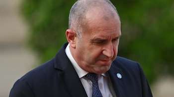 Bulgaria rescata a la tripulación de un buque atacado con drones en el mar Negro y convoca a embajadora rusa