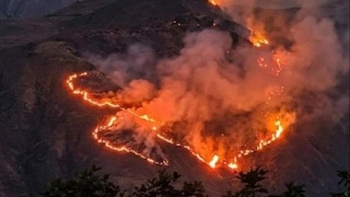 En imágenes: entre fuego, humo y cenizas, así se encuentra Tolima y otras regiones tras el avance de los voraces incendios forestales