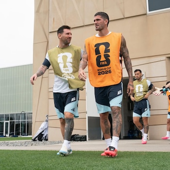 El álbum de fotos de la práctica de la Selección que publicó Messi