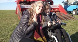 Vivir con atrofia muscular espinal: dos hermanos y una historia de superación tras el diagnóstico