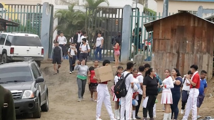 Más de 119 mil niños ecuatorianos dejaron la escuela en el último año