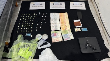 Expulsaron del país a un ciudadano peruano que vendía droga en un hotel de Constitución