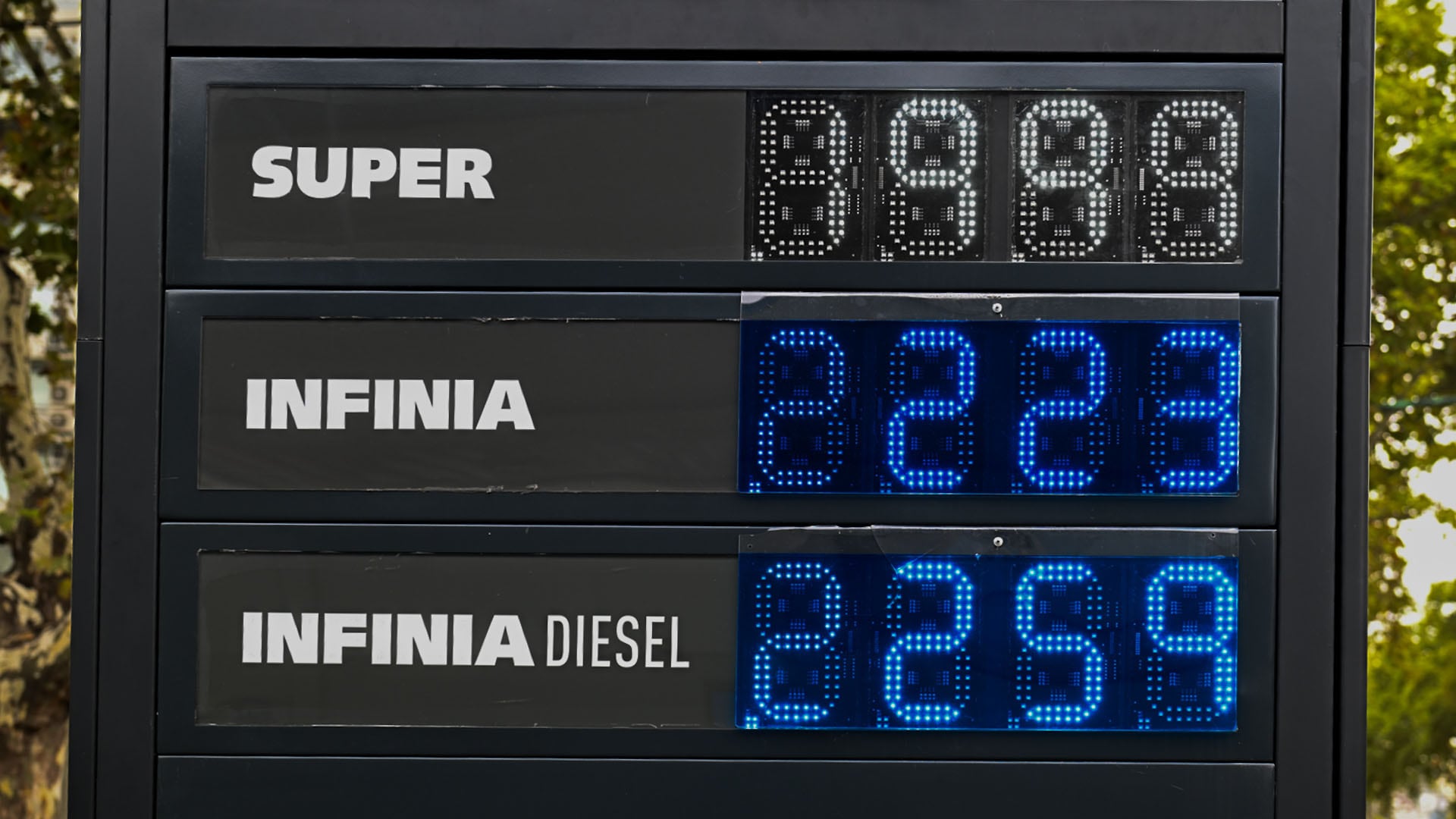 El fuerte aumento del precio de los combustibles presiona al alza la inflación
