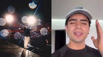 Collage de dos imágenes: una persona en un escenario frente a una audiencia iluminada y un hombre con gorra, ojos cerrados y una mano levantada.