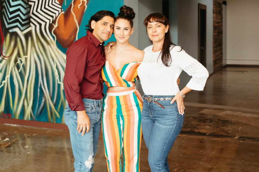 Los fundadores de Café Corazón afirmaron que abrieron el local porque en Kansas City faltaba una cafetería latina que celebrara la cultura (Café Corazón).
