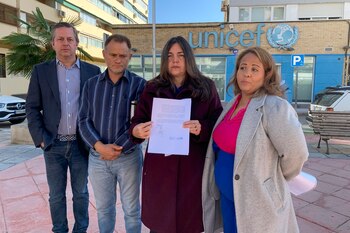 María Gabriela Olavarría junto a