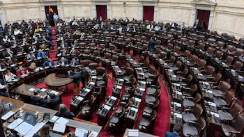 La oposición no llegó al quórum para derogar el DNU 70: los gobernadores aliados aportaron un puñado de ausencias clave