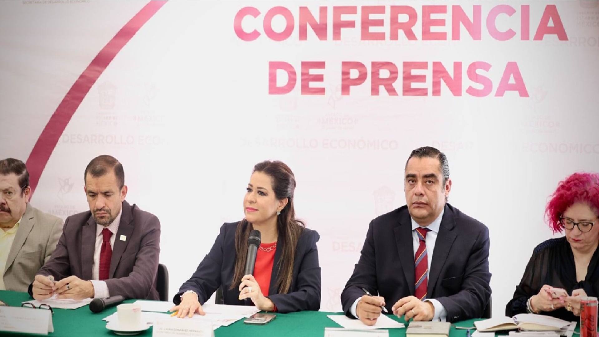 La titular de la Sedeco Edomex, Laura González dijo que la entidad es líder en la creación de empleo (Gob. Edomex)