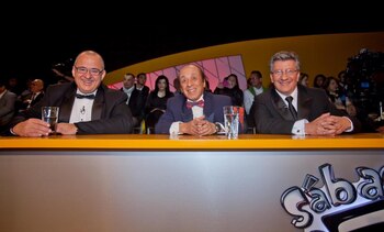 Tomada de Facebook Oficial Sábados