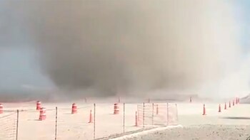 La impactante tolvanera que cubrió