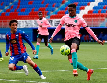 El jugador del Eibar, Takashi