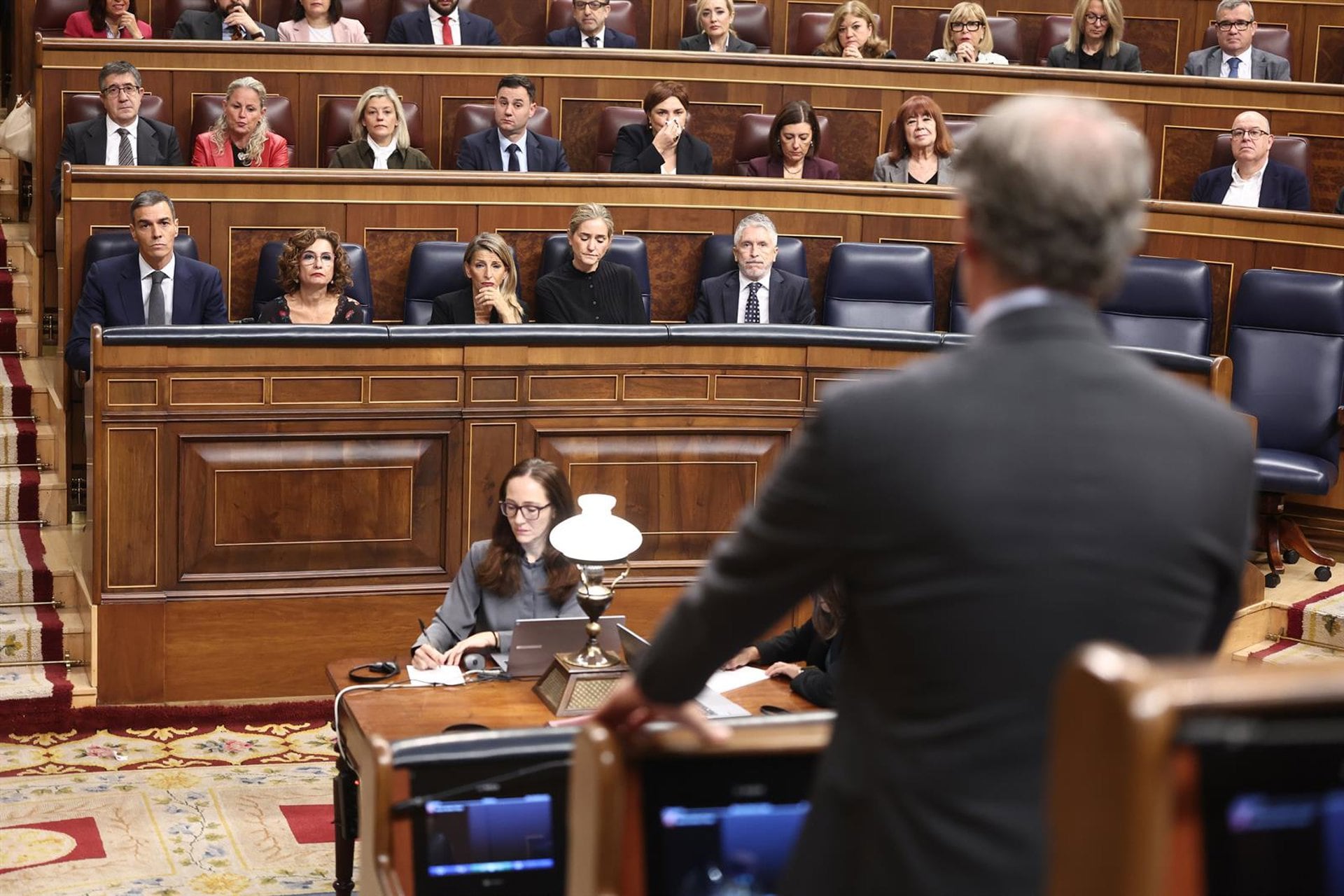 Feijóo mide hoy la «credibilidad» de Sánchez tras el ‘caso Salazar’, la sentencia del fiscal y la prisión de Ábalos