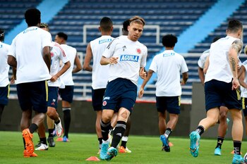 BARRANQUILLA. 26 de enero de 2022. La Selección Colombia Masculina de Mayores entrenó en el estadio Metropolitano, donde el viernes enfrentará a Perú por las clasificatorias a la Copa Mundial de la FIFA Catar 2022. (Cortesía FCF)