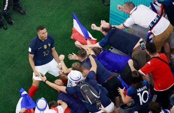 Kylian Mbappé celebra con los