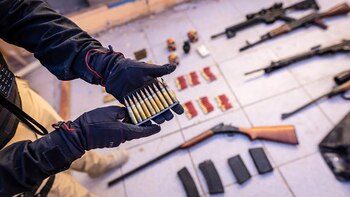 Cayó una banda que robaba camionetas en Chile y las cambiaba por droga y armas en Bolivia