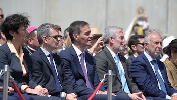 Clavijo ensalza el "muy potente" mensaje del Papa León XIV sobre migración en Arguineguín (Gran Canaria)