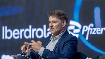 Moncloa y la SEPI no acuden al Congreso para informar de la salida de Escribano de Indra