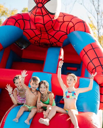 Los primos: Malaika y Viggo