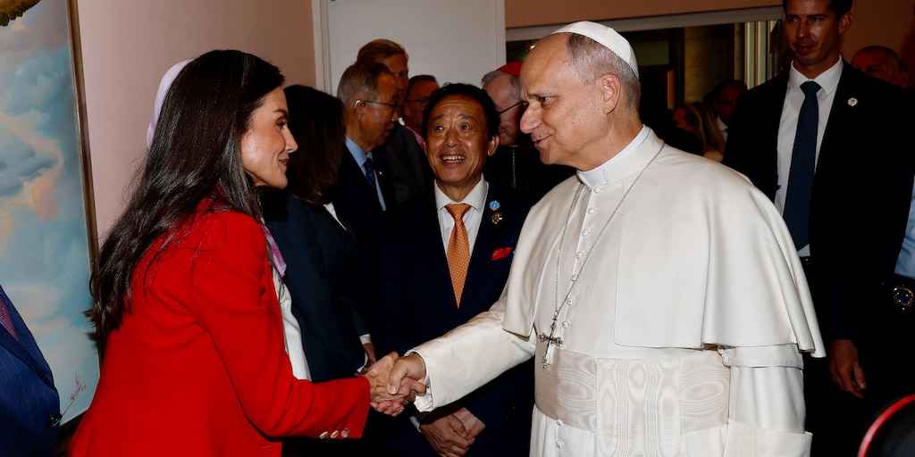 La reina Letizia se reencuentra con el Papa León XIV en el Día Mundial de la Alimentación: “El hambre sigue siendo un arma de guerra” - Infobae