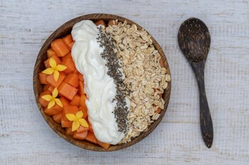 Desde facilitar la digestión hasta prevenir enfermedades, estos alimentos son la clave para mejorar la salud del intestino. Foto: (iStock)