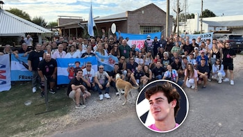 FC43, la peña de Franco Colapinto, desde adentro: cuándo nació y cómo es la intimidad de la reunión que apoya al piloto de F1