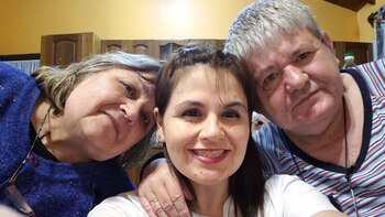 En 2 meses perdió a