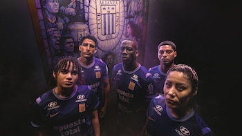 Alianza Lima presentó su nueva camiseta morada para octubre: así es la tercera equipación del club