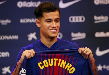Philippe Coutinho posa con la