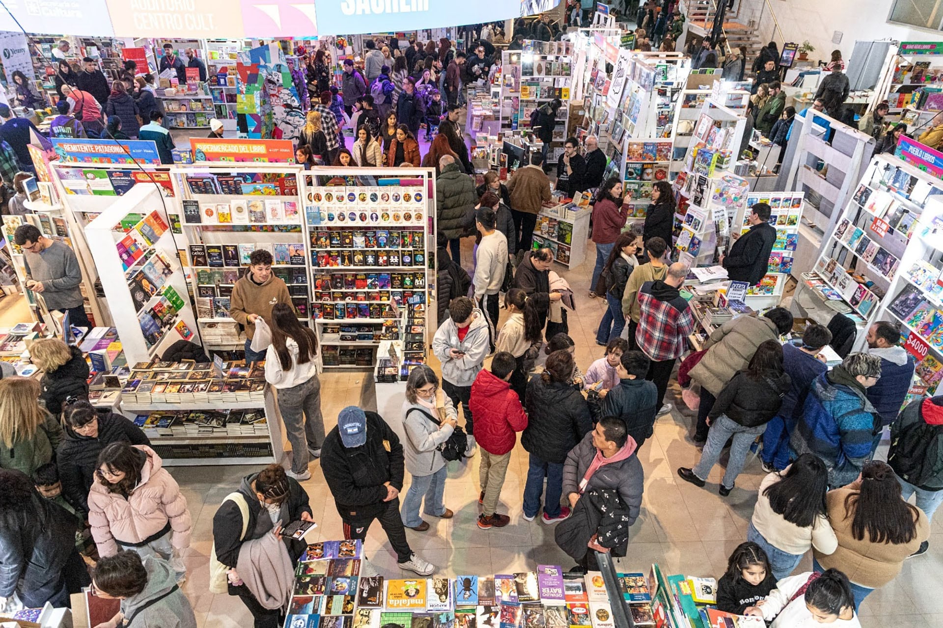 La programación de la Fiera del Libro incluirá charlas, talleres y actividades interactivas, con acceso gratuito de 11 a 18 durante los tres días.