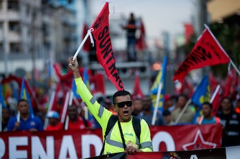 Los dirigentes aprehendidos pertenecen al Sindicato Único de Trabajadores de la Construcción y Similares (Suntracs) y a la Confederación Nacional de Unidad Sindical Independiente (Conusi). EFE/Bienvenido Velasco