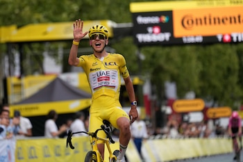Pogačar ganó su quinto Tour de Francia-crédito Mosa’ab Elshamy/AP Foto