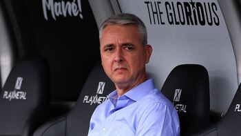 Tiago Nunes atraviesa crisis en