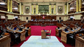 Congreso unicameral del Perú tuvo su último Pleno de la historia luego de 31 años de funcionamiento y termina con una gran desaprobación