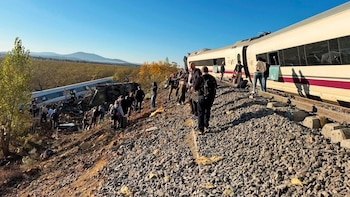 En directo | Accidente ferroviario en Toledo: al menos 10 muertos tras el choque de dos trenes en la línea Madrid-Andalucía